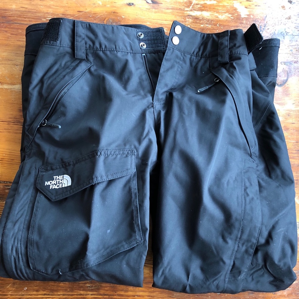 Barely worn NorthFace snow pants!